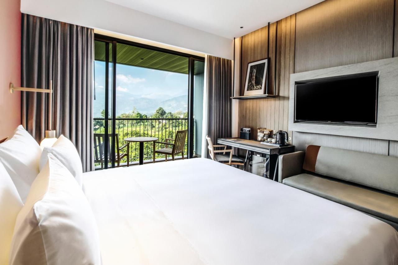 Hotel The Botanica Sanctuary Puncak Exterior foto Deluxe Room